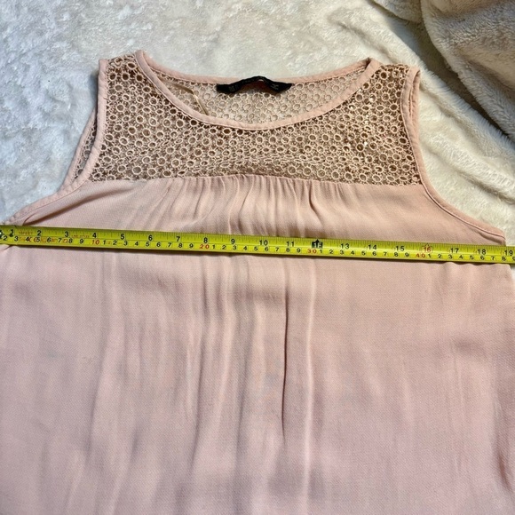 Zara Basic Top Medium Pale Pink Sleeveless Tunic Eyelets Trim Viscose Liteweight - Picture 13 of 14